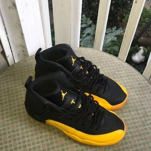 Jordan 12 Retro Black /University Gold